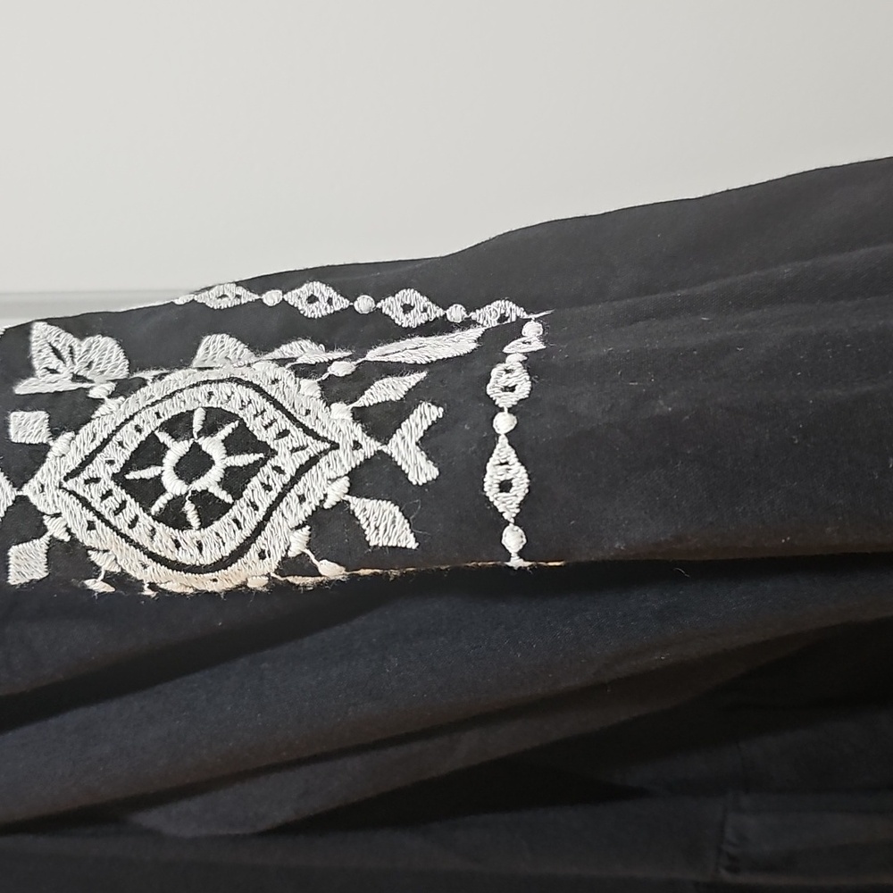Old Navy Swing Dress with White Embroidery - Picture 5 of 9